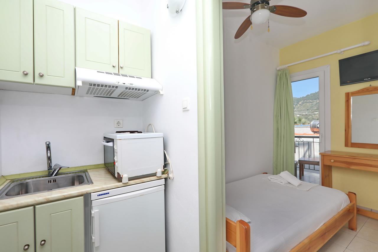 Hotel Aggeliki Скопелос Экстерьер фото