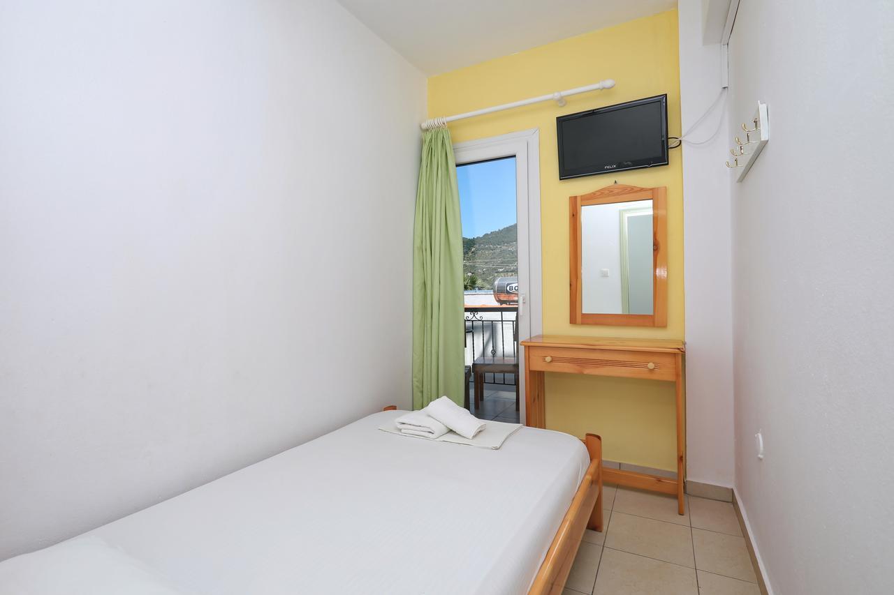 Hotel Aggeliki Скопелос Экстерьер фото